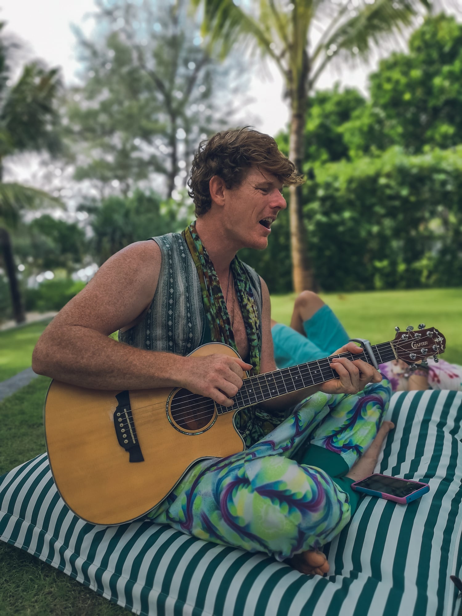 Mark Harris playing the guitar