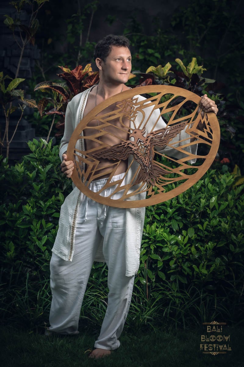 MAKE YOUR LIFE ART: Bali Bloom Edition — 1