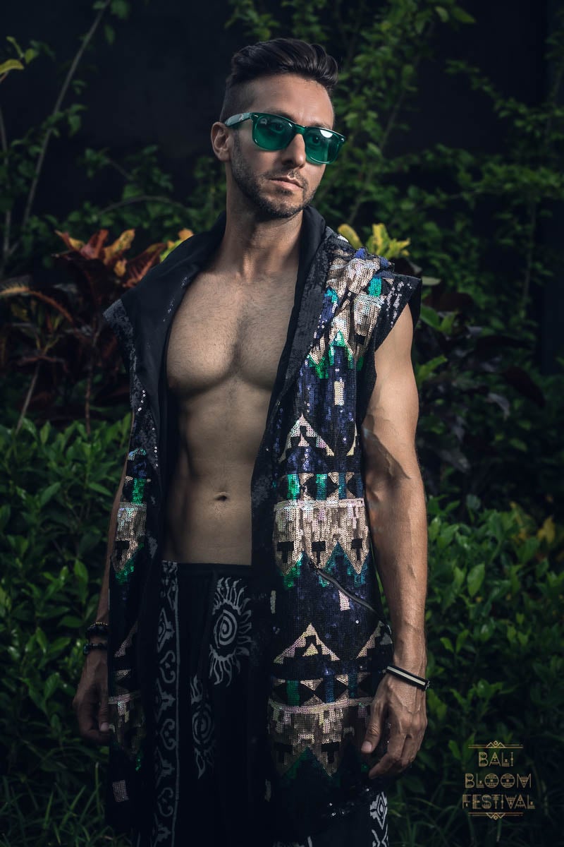 MAKE YOUR LIFE ART: Bali Bloom Edition — 70