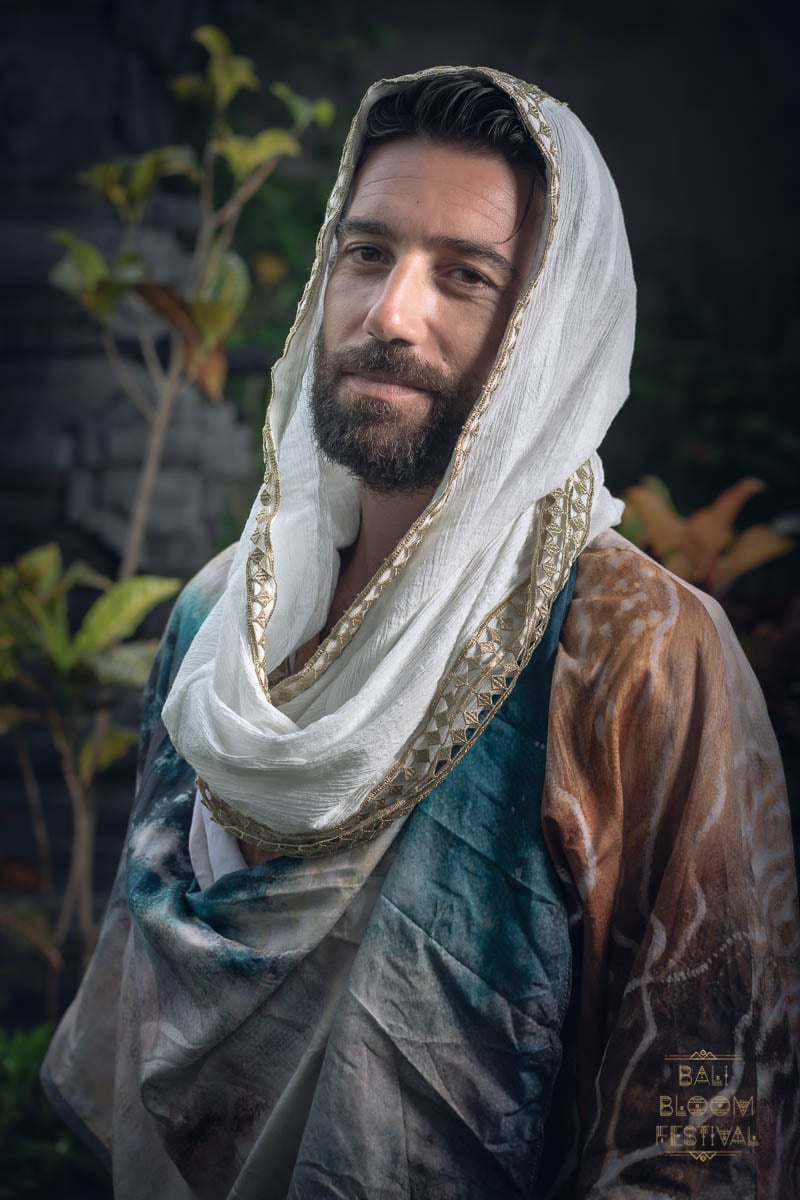 MAKE YOUR LIFE ART: Bali Bloom Edition — 38