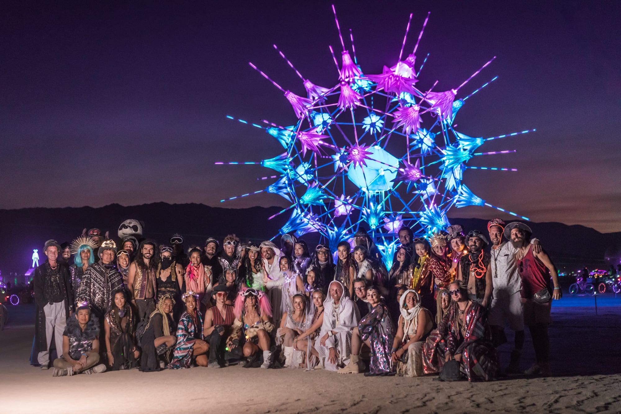 Group photo by the RadiaLumia sculpture