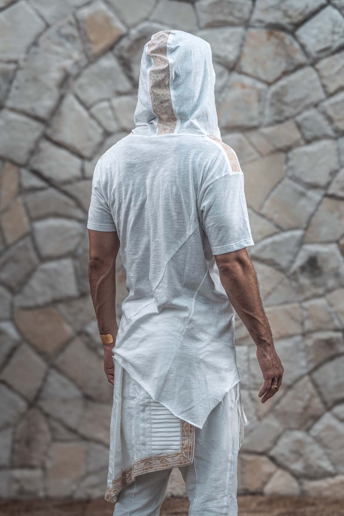 Zhenyao Hooded T-Shirt — detail 1