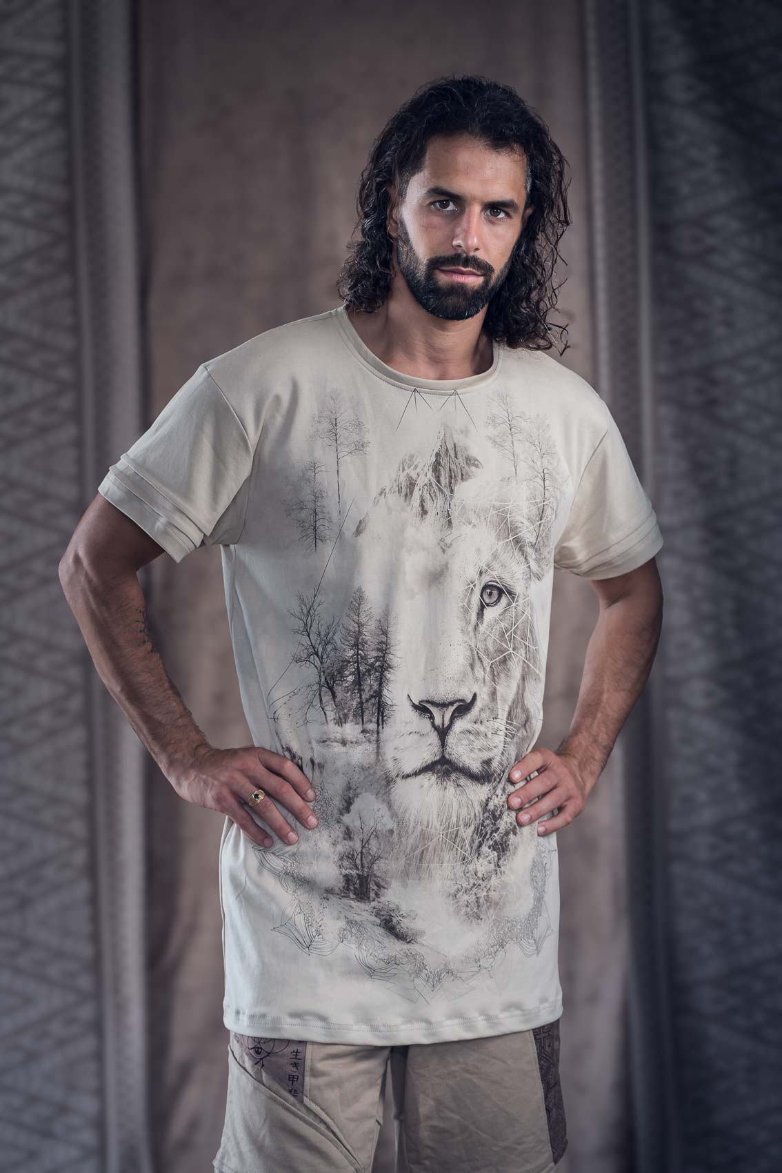 Singaraja T-Shirt + Balam-Ha Hood — detail 1